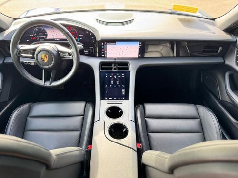 Used 2022 Porsche Taycan 4S image 12