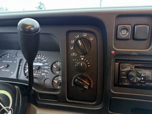 Used 1996 Dodge Ram 2500 Truck Laramie SLT 2dr 4WD Extended C image 13