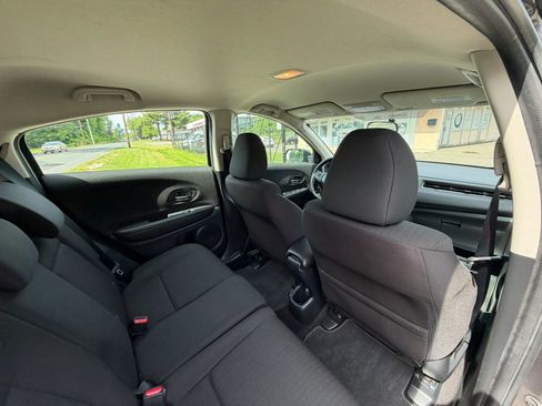 Used 2016 Honda HR-V LX image 15