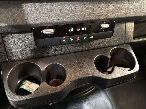 Used 2020 Mercedes-Benz Sprinter 144 Cargo image 21