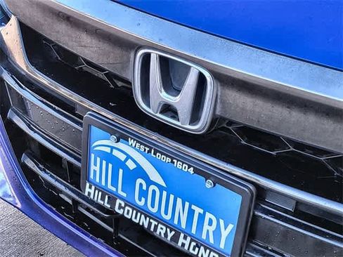 Used 2018 Honda Accord Sport image 12