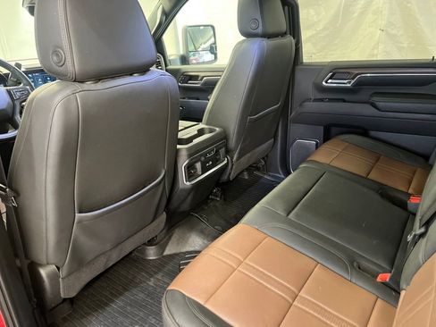 Used 2024 Chevrolet Silverado 2500 High Country w/ Technology Package AWD/4WD image 59