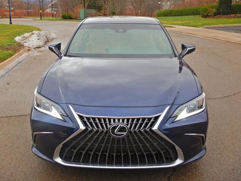 Used 2023 Lexus ES 350 w/ Premium Package image 7