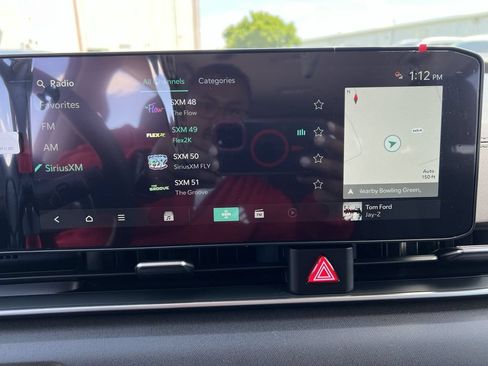 New 2026 Kia Carnival EX FWD image 16
