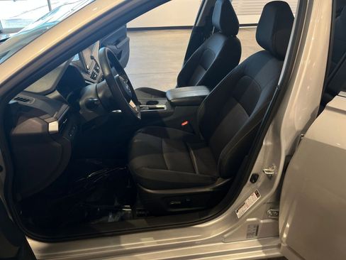 Used 2025 Nissan Altima 2.5 SV image 27