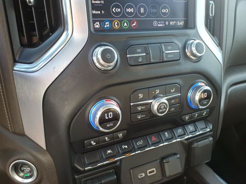 Used 2022 GMC Sierra 1500 SLT w/ SLT Premium Plus Package AWD/4WD image 15