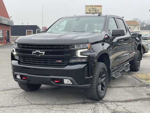 Used 2021 Chevrolet Silverado 1500 LT Trail Boss w/ Convenience Package II image 7