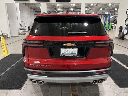New 2026 Chevrolet Traverse LT w/ Sun and Wheel Package image 4