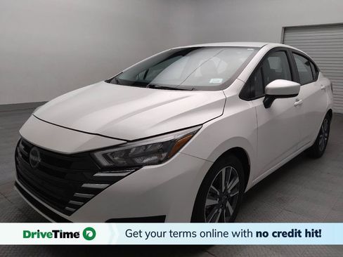 Used 2025 Nissan Versa SV FWD image 1