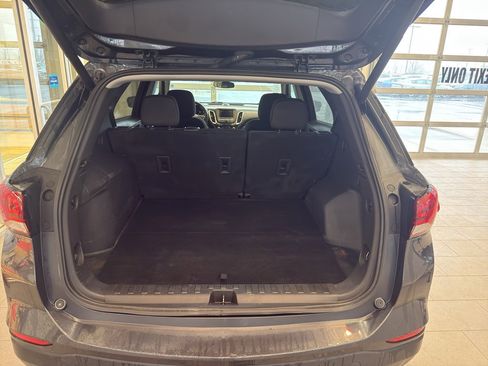 Used 2023 Chevrolet Equinox LT image 8