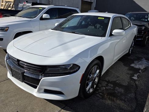 Certified 2021 Dodge Charger SXT w/ Driver Convenience Group image 2
