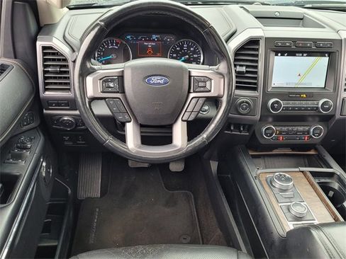 Used 2019 Ford Expedition Max Platinum image 10