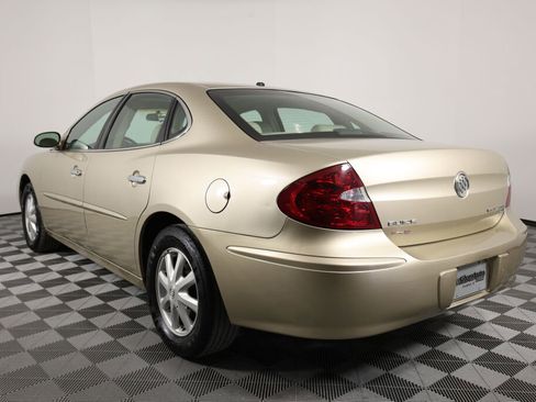 Used 2005 Buick LaCrosse CXL image 4