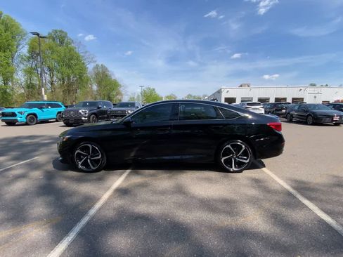Used 2022 Honda Accord Sport image 9