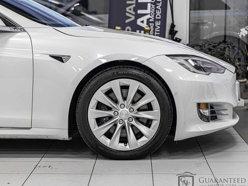 Used 2019 Tesla Model S 100D image 12