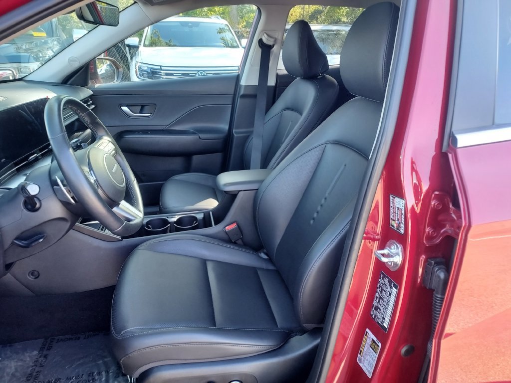 Used 2024 Hyundai Kona Limited AWD/4WD image 32