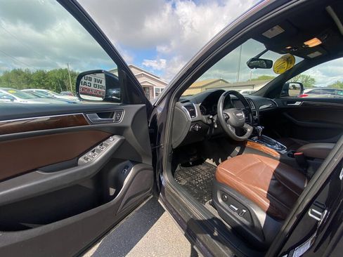 Used 2017 Audi Q5 2.0T Premium image 26