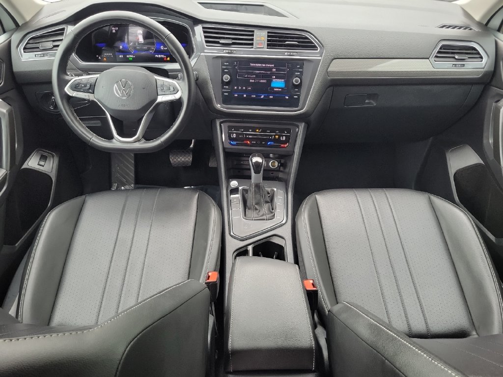 Used 2024 Volkswagen Tiguan SE FWD image 11