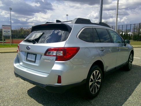 Used 2016 Subaru Outback 2.5i Limited image 7