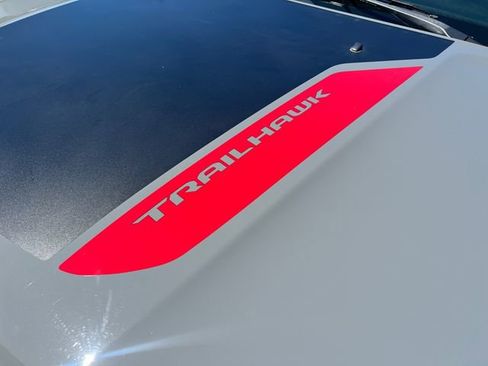 Used 2022 Jeep Compass Trailhawk image 22