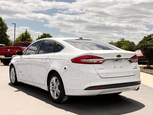 Used 2018 Ford Fusion SE w/ Equipment Group 602A FWD image 8