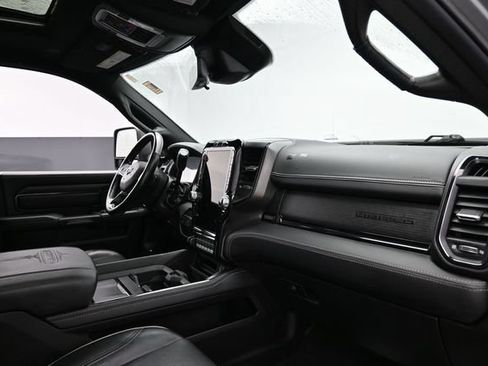 Used 2024 RAM 2500 Limited AWD/4WD image 30
