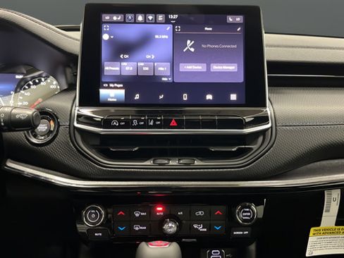 New 2026 Jeep Compass Latitude AWD/4WD image 12