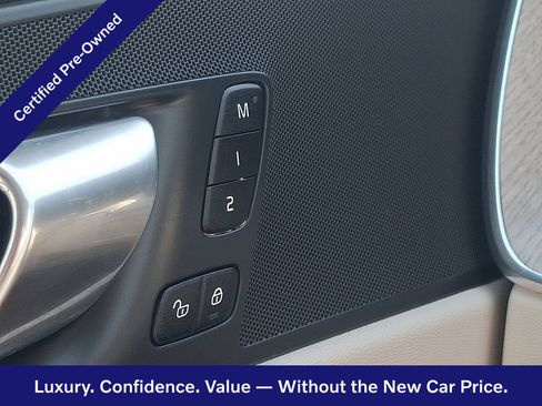 Certified 2023 Volvo XC60 B5 Plus w/ Climate Package AWD/4WD image 22