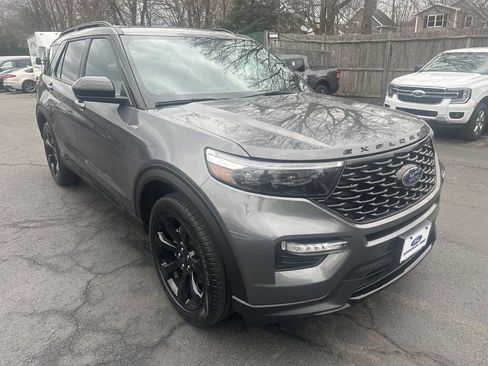 Used 2023 Ford Explorer ST-Line w/ Class IV Trailer Tow Package AWD/4WD image 3