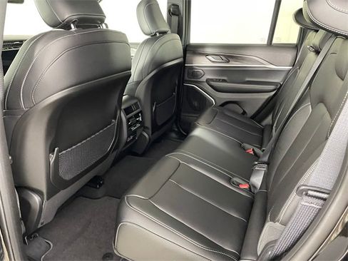 New 2025 Jeep Grand Cherokee Limited 4xe image 18