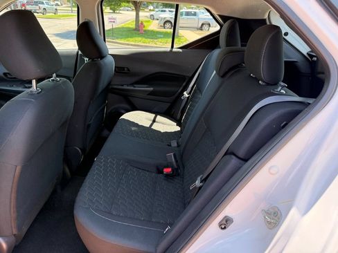 Used 2022 Nissan Kicks S FWD image 15