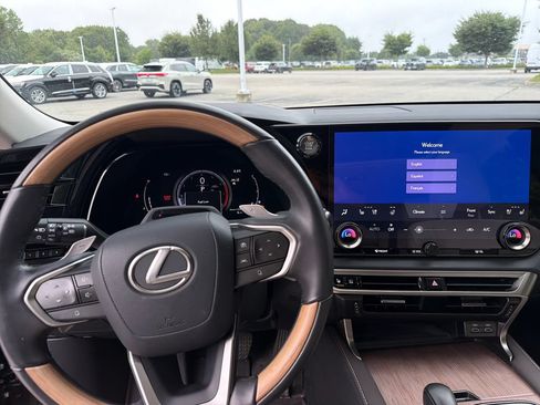 Used 2024 Lexus RX 350 AWD w/ Convenience Package image 12