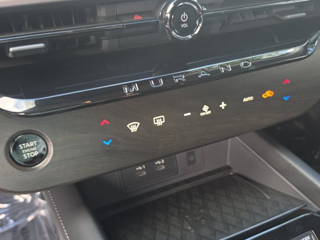Used 2025 Nissan Murano SV FWD image 30