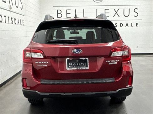 Used 2017 Subaru Outback 2.5i Limited image 3