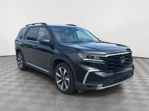 Certified 2025 Honda Pilot Elite image 4