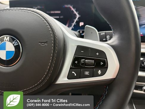 Used 2025 BMW X5 M60i w/ Climate Comfort Package image 25