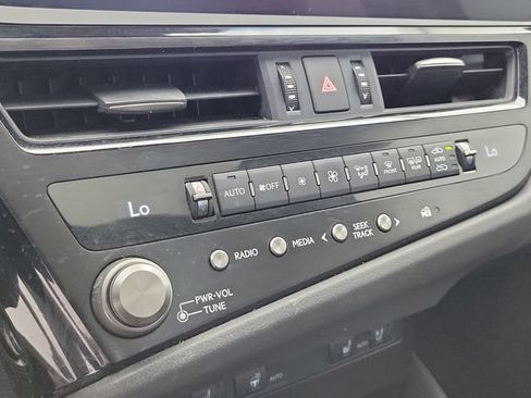 Used 2024 Lexus ES 350 w/ Premium Package FWD image 26