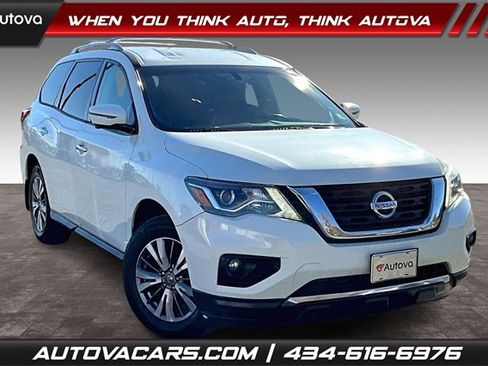 Used 2018 Nissan Pathfinder SL image 1