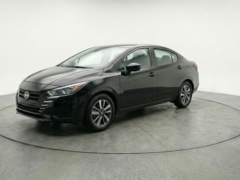 Used 2025 Nissan Versa SV FWD image 3