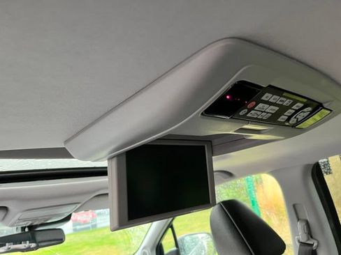 Used 2016 Honda Pilot Touring image 9