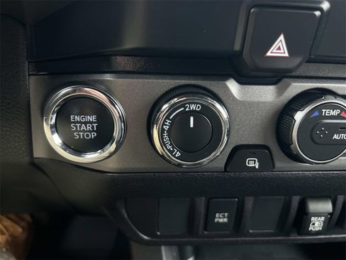 Certified 2021 Toyota Tacoma TRD Sport image 19