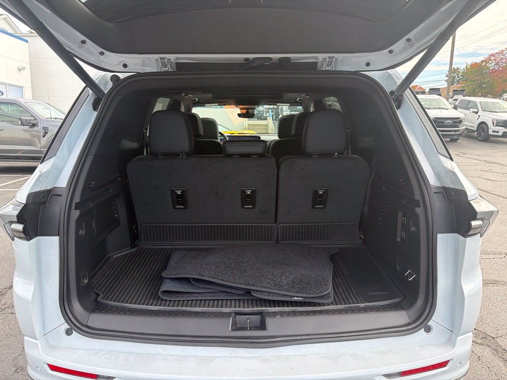 Used 2026 Buick Enclave Avenir w/ Super Cruise Package AWD/4WD image 8