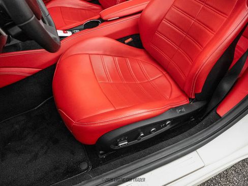 Used 2016 Ferrari California T image 41