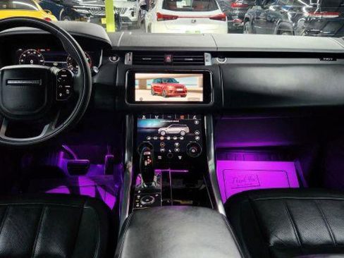 Used 2021 Land Rover Range Rover Sport HST image 27