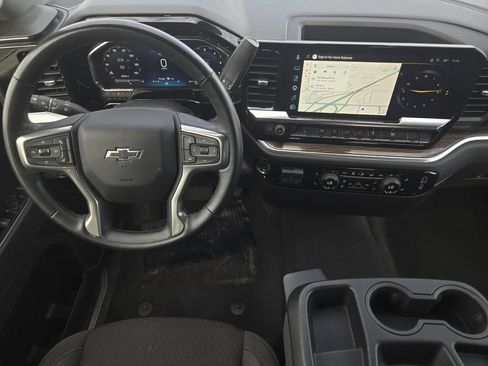 Used 2026 Chevrolet Silverado 1500 RST AWD/4WD image 28