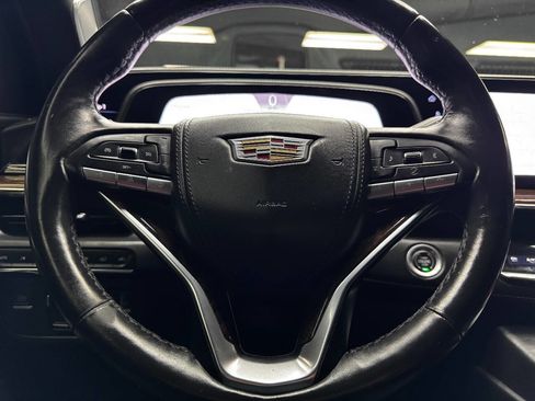 Used 2022 Cadillac Escalade Sport Platinum w/ Heavy-Duty Trailer Package image 20