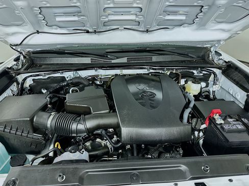 Certified 2023 Toyota Tacoma TRD Sport AWD/4WD image 28