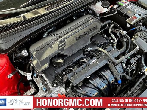 Used 2022 Hyundai Elantra SEL image 29