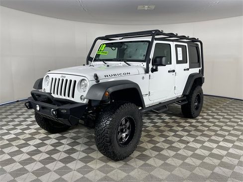 Used 2018 Jeep Wrangler Unlimited Rubicon w/ Connectivity Group image 1