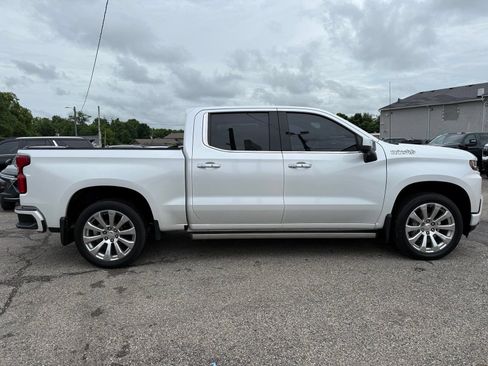 Used 2020 Chevrolet Silverado 1500 High Country w/ Technology Package AWD/4WD image 9
